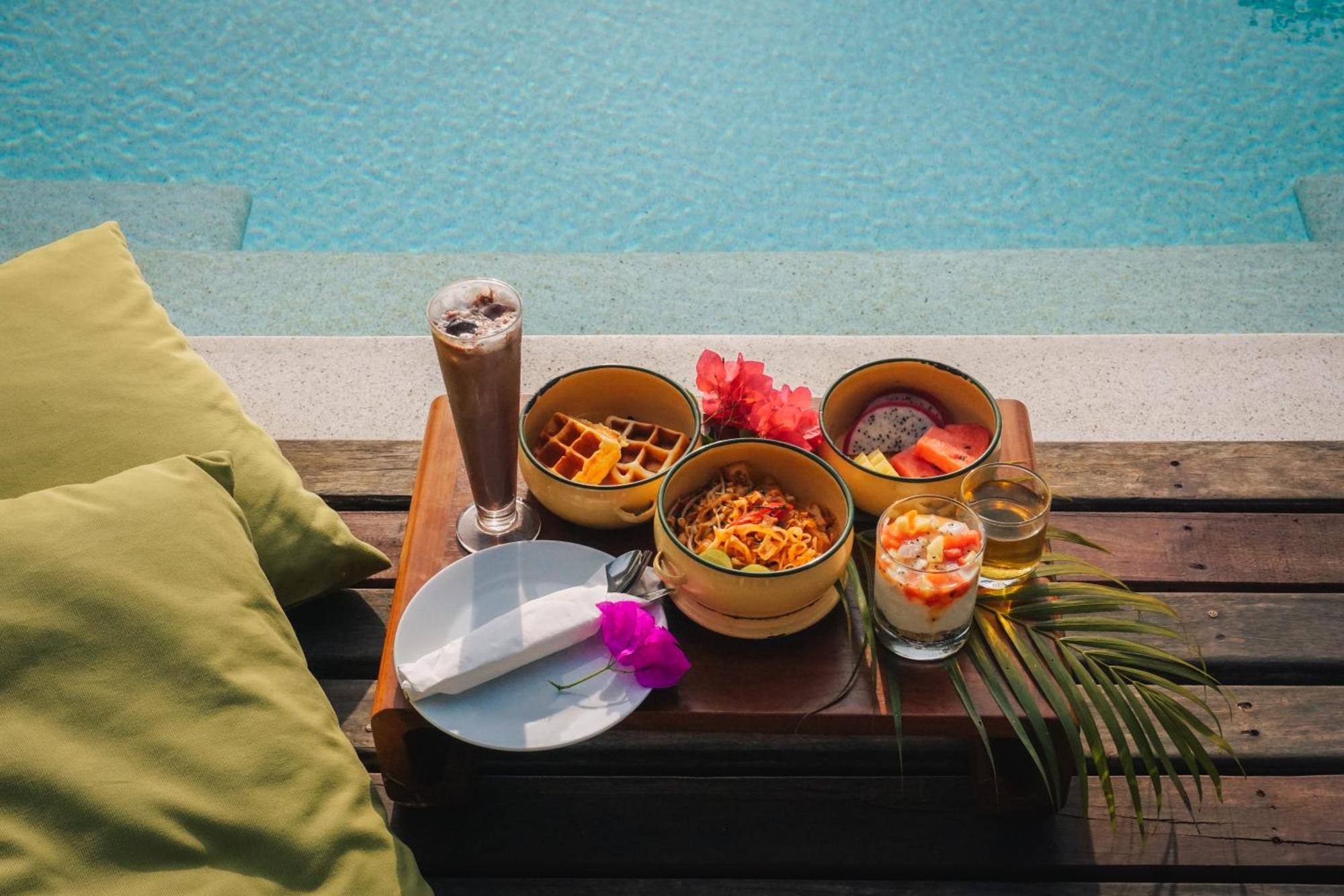 9 ฮอร์นบิลส์ เต็นต์แคมป์ Hotel เกาะยาวน้อย ภายนอก รูปภาพ