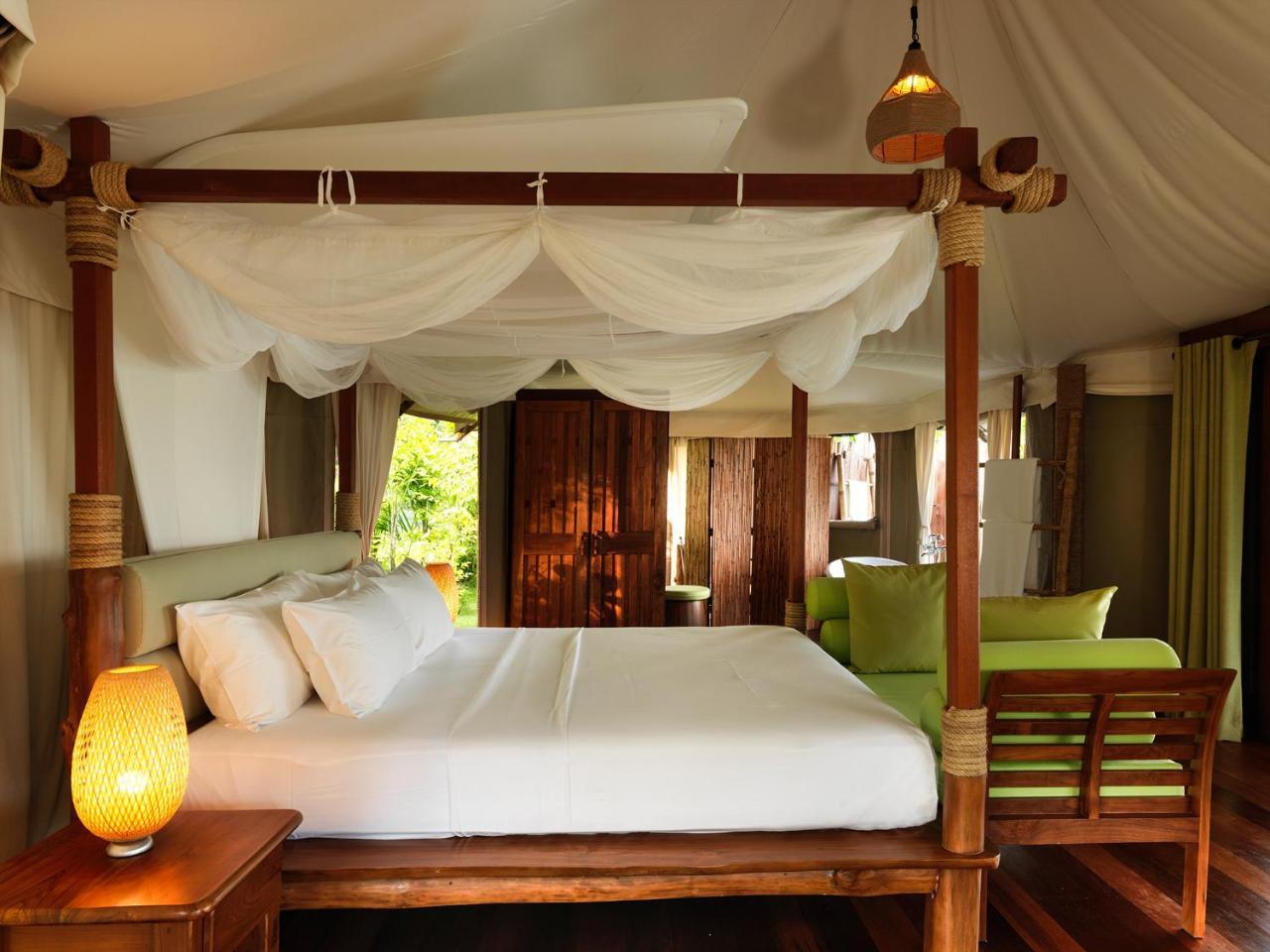 9 ฮอร์นบิลส์ เต็นต์แคมป์ Hotel เกาะยาวน้อย ภายนอก รูปภาพ